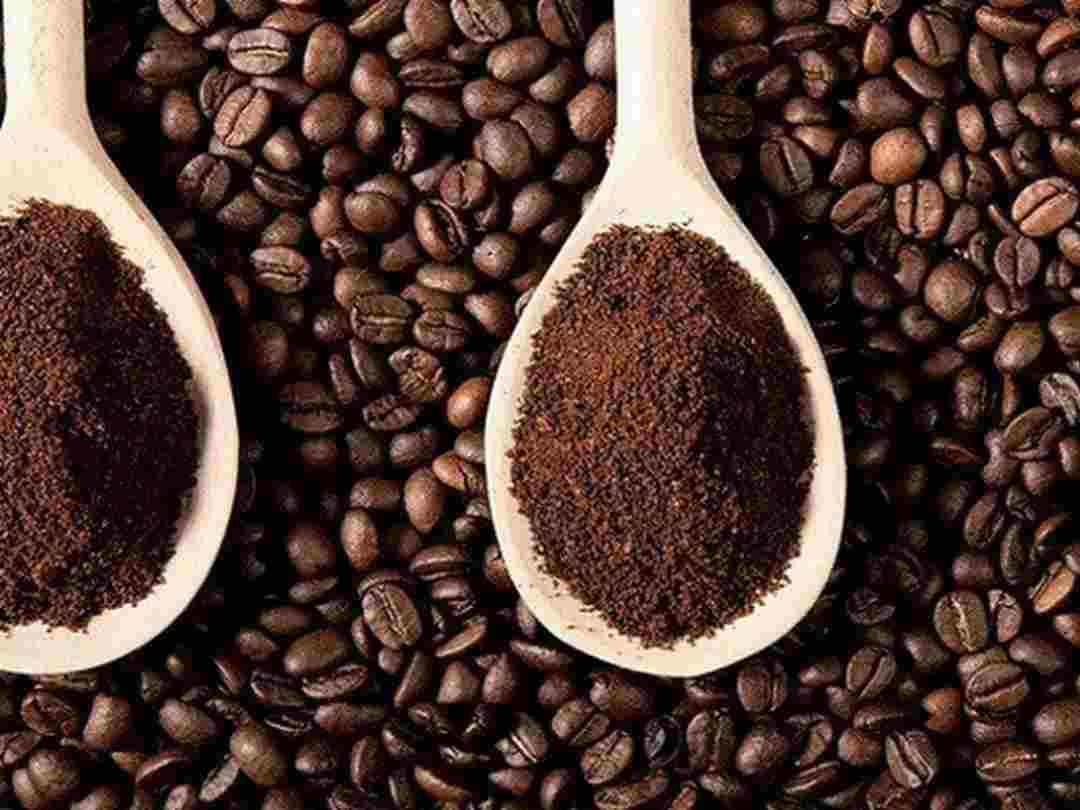 Nguyên liệu quan trọng nhất chắc chắn là hạt cà phê