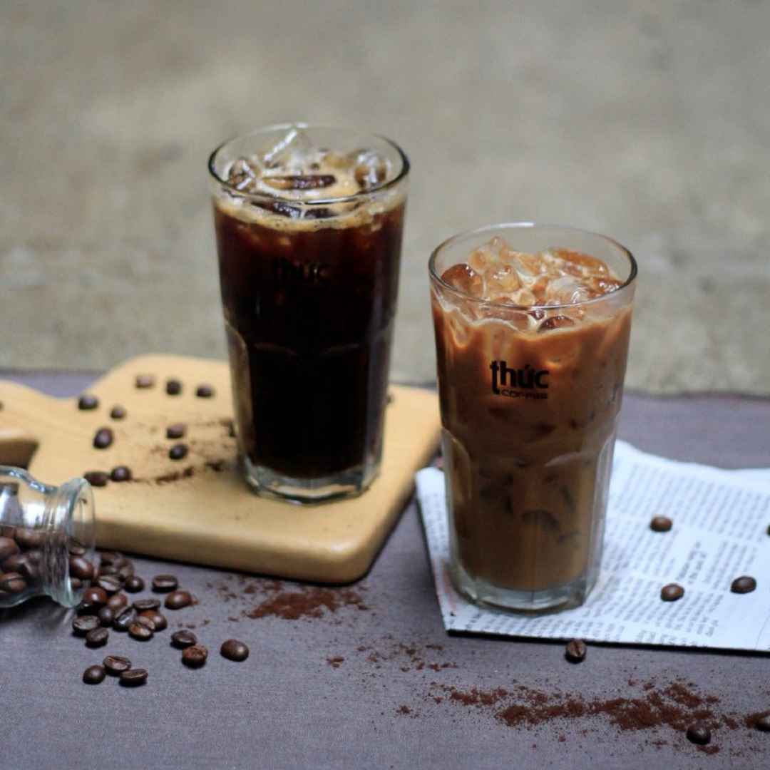 Cà phê đen đá là một trong số nét văn hóa ẩm thực tiêu biểu của người Sài Gòn